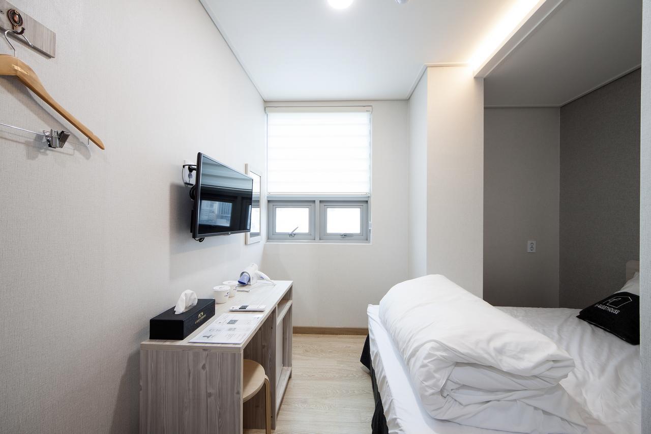 K-guesthouse Premium Nampo 1 Gasthof Busan