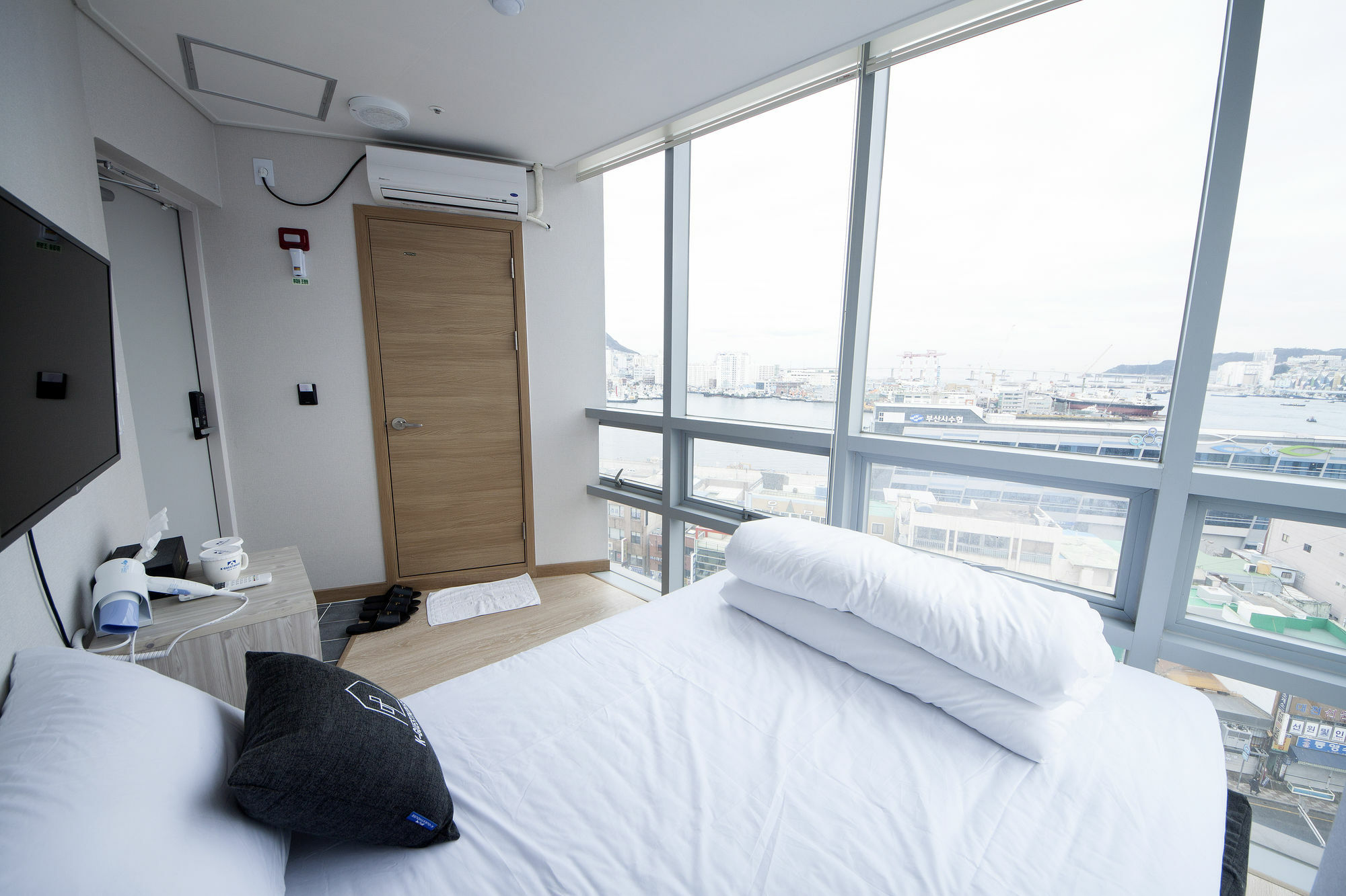 Gasthof K-guesthouse Premium Nampo 1